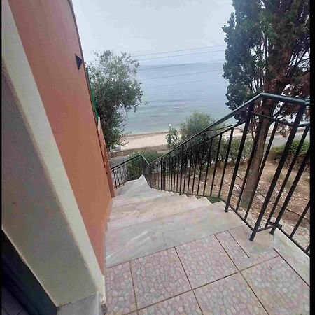 Marina Apartment Perama  Exterior photo