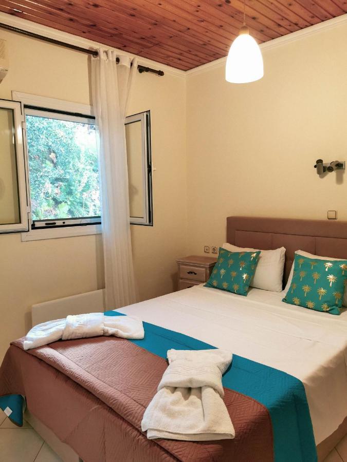 Marina Apartment Perama  Exterior photo